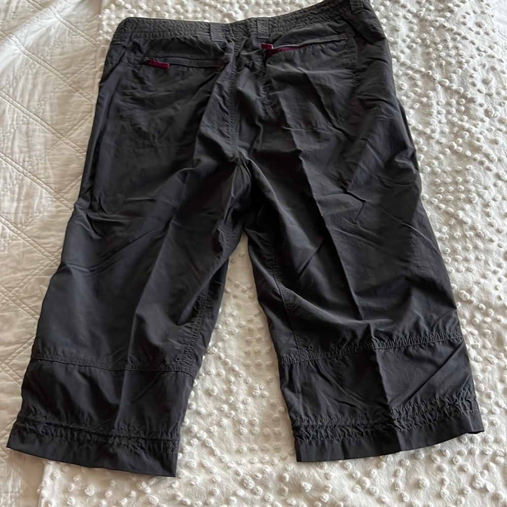 Eddie Bauer nylon capri’s